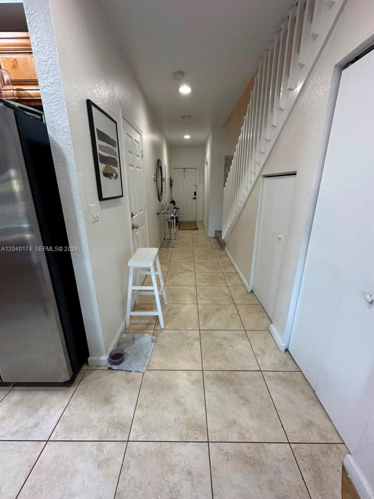   /   sq. ft. $ 2026-06-19 0 foto