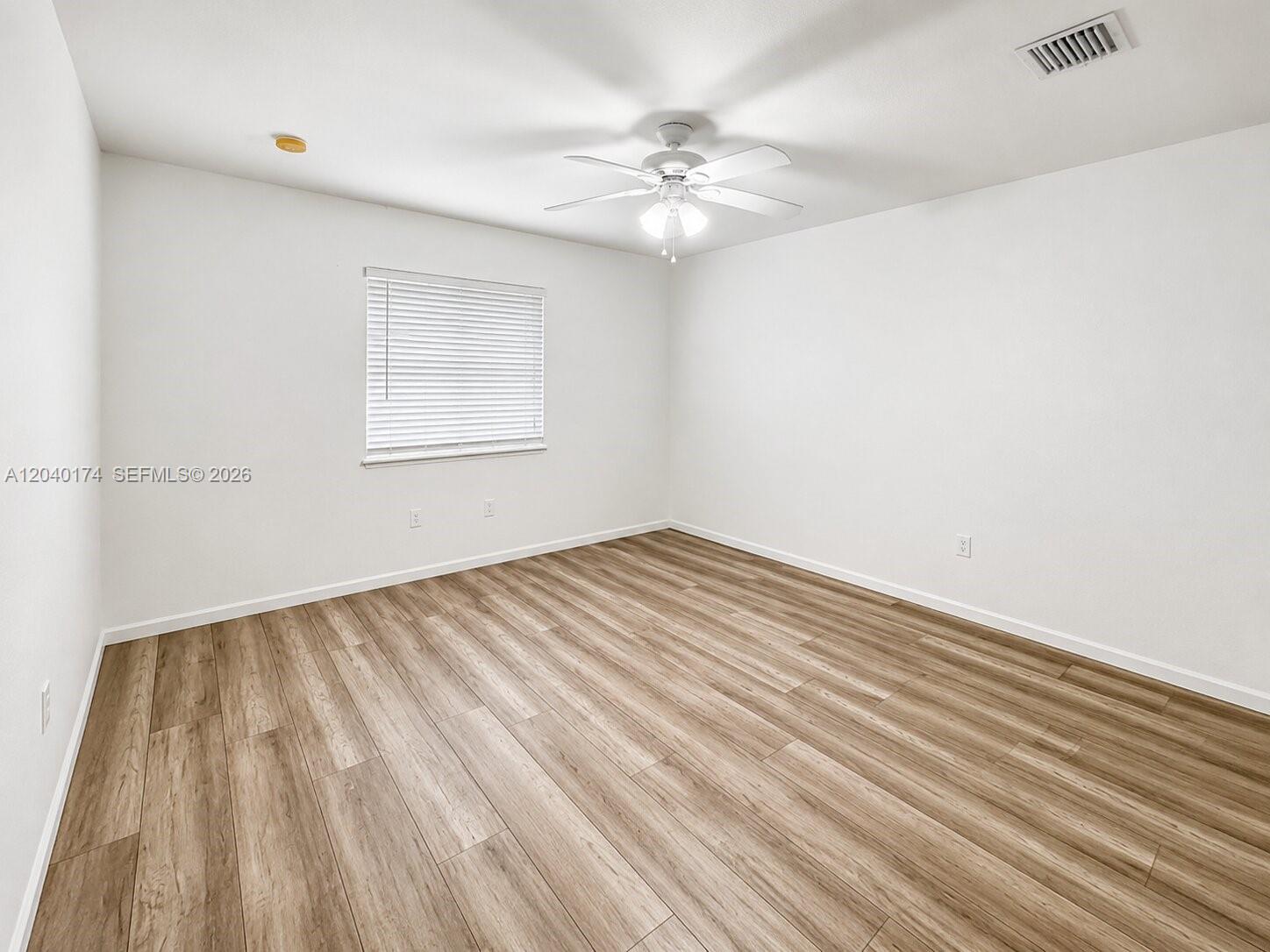   /   sq. ft. $ 2026-06-19 0 foto