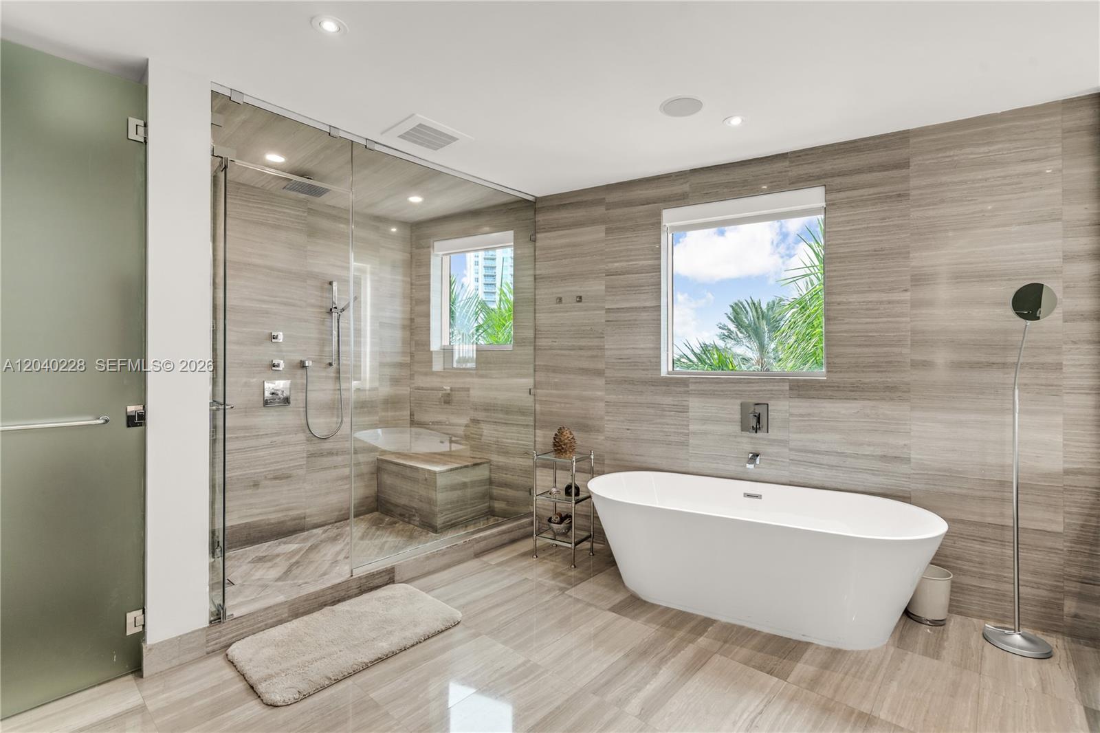 Photo of 3300 188th St  #318, Aventura, Florida, 33180 - 