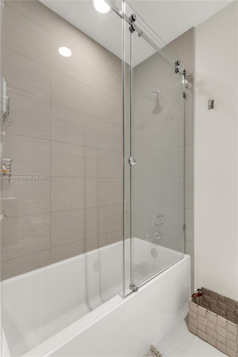 Photo of 3300 188th St  #318, Aventura, Florida, 33180 - 