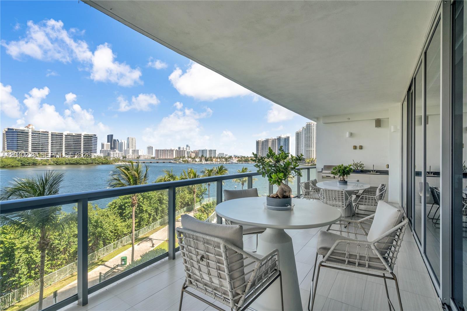 Photo of 3300 188th St  #318, Aventura, Florida, 33180 - 