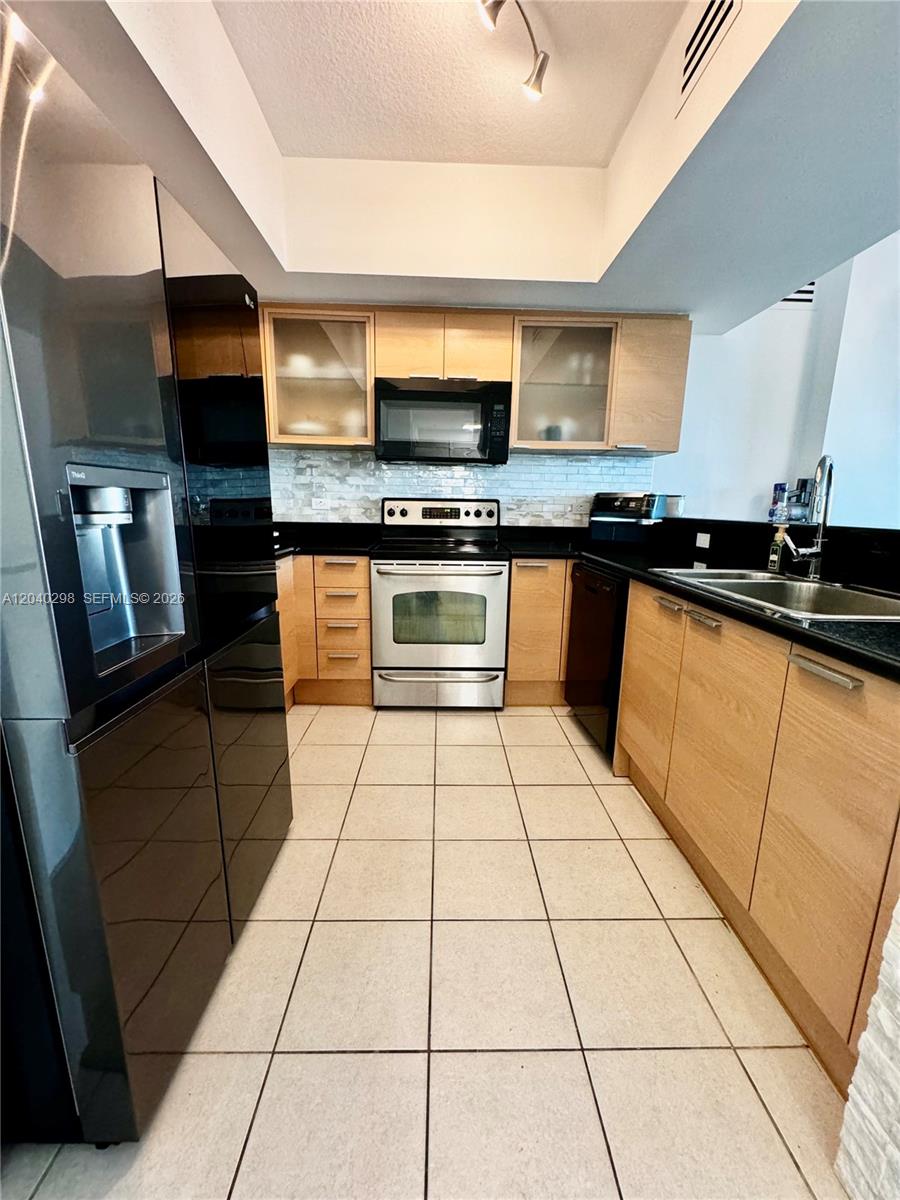 Photo of 140 Dixie Hwy  #921, Hollywood, Florida, 33020 - 