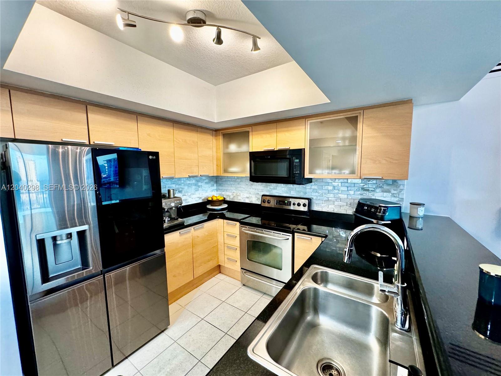 Photo of 140 Dixie Hwy  #921, Hollywood, Florida, 33020 - 