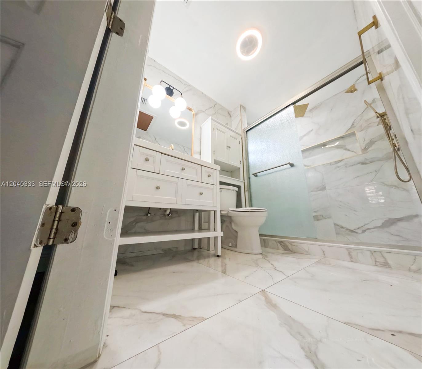2218 2 / 1 960 sq. ft. $ 2026-06-19 0 Photo