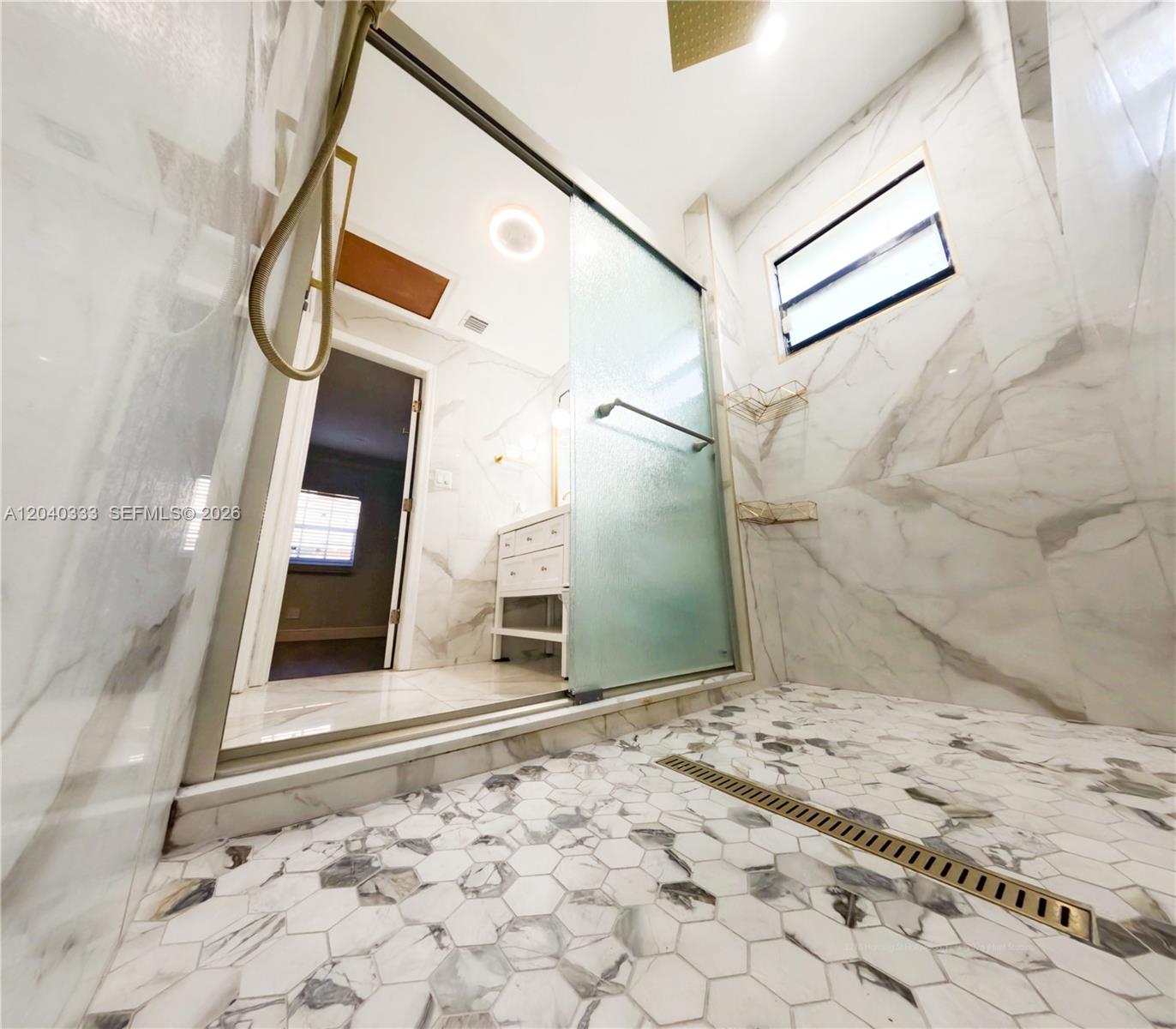 2218 2 / 1 960 sq. ft. $ 2026-06-19 0 Photo