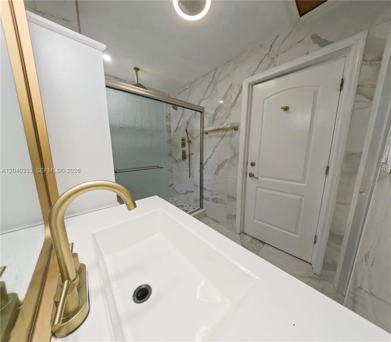 2218 2 / 1 960 sq. ft. $ 2026-06-19 0 Photo