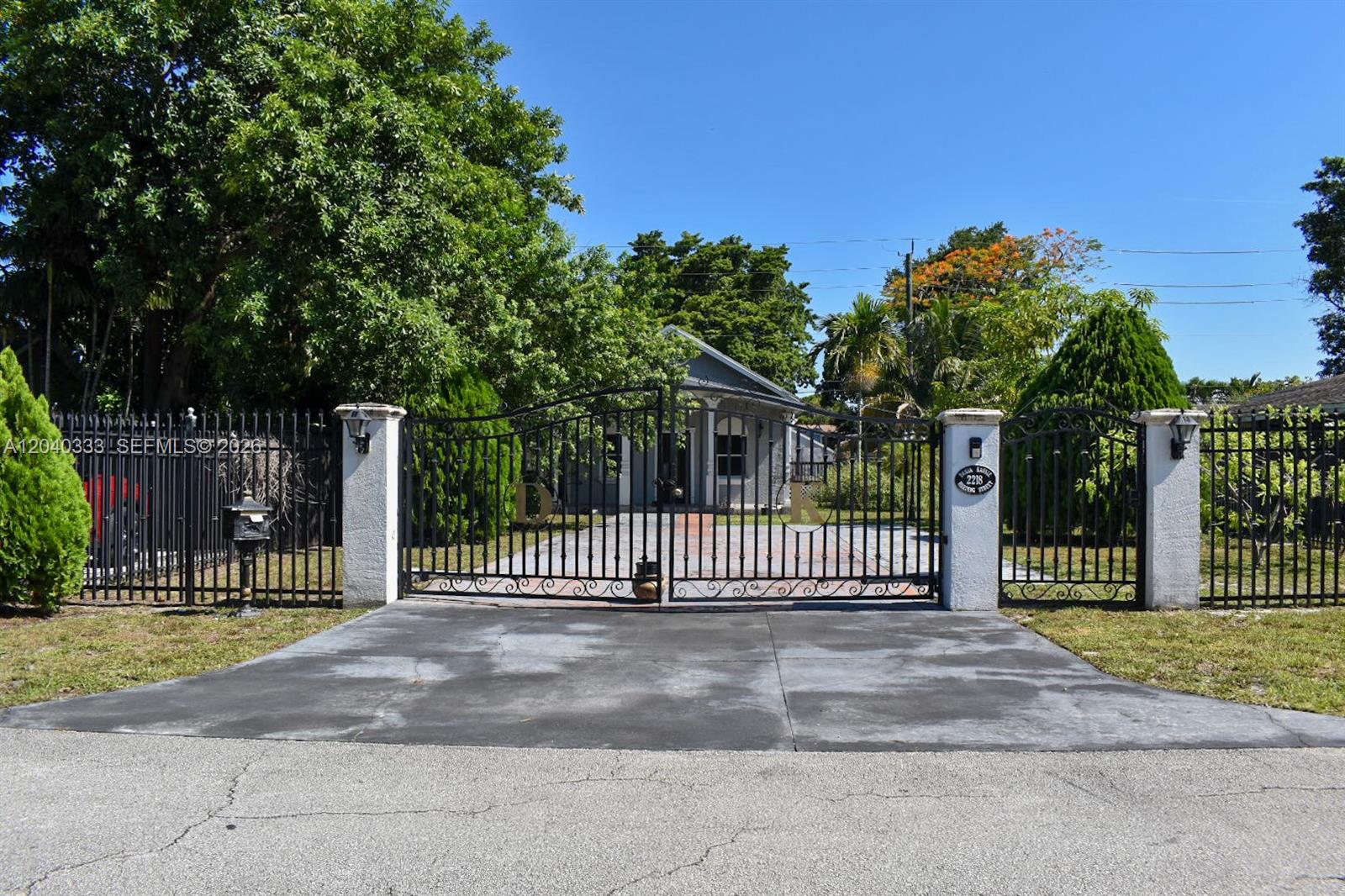 2218 2 / 1 960 sq. ft. $ 2026-06-19 0 Photo