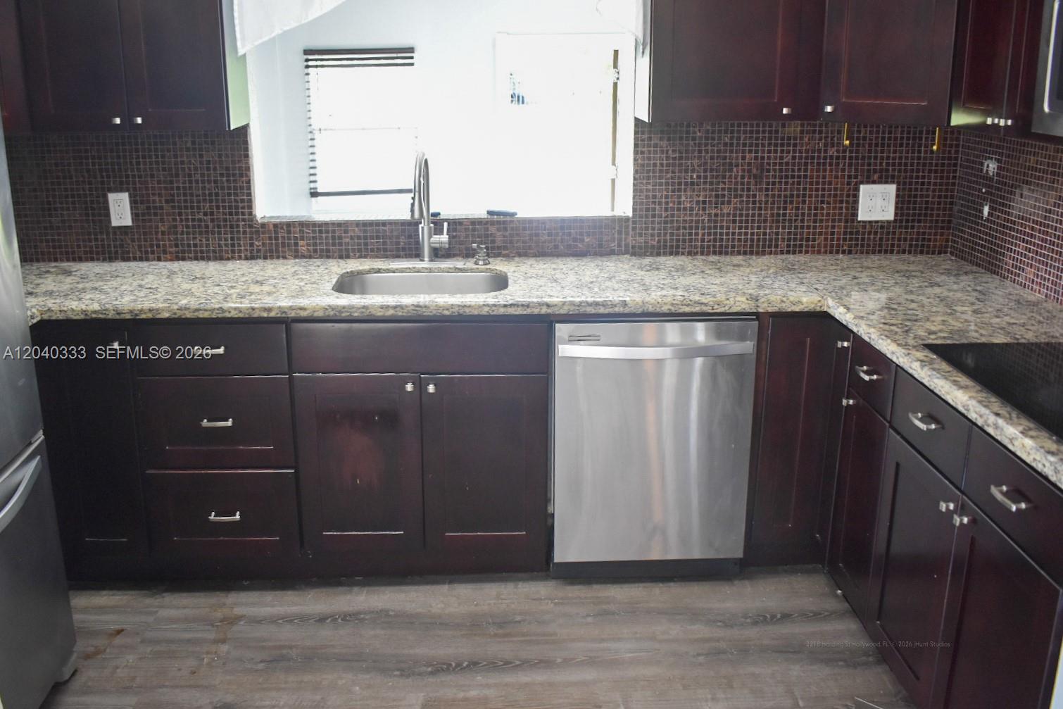 2218 2 / 1 960 sq. ft. $ 2026-06-19 0 Photo