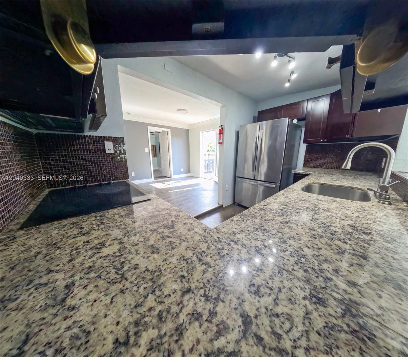 2218 2 / 1 960 sq. ft. $ 2026-06-19 0 Photo