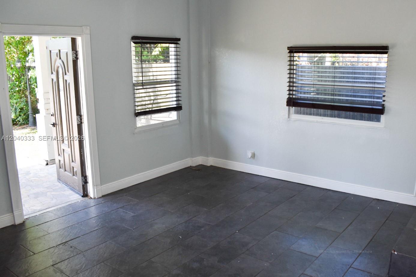2218 2 / 1 960 sq. ft. $ 2026-06-19 0 Photo