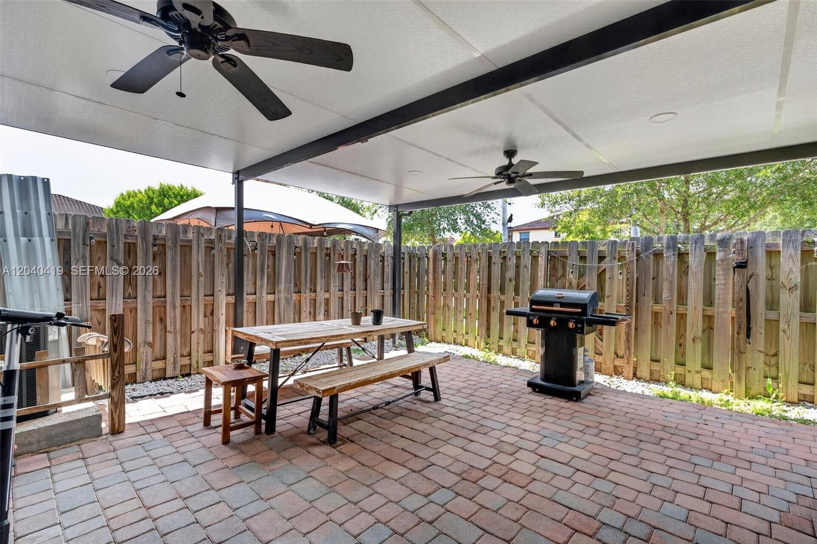 Ver detalles 11418 3 / 3 1659 sq. ft. $ 2026-06-20 0 foto