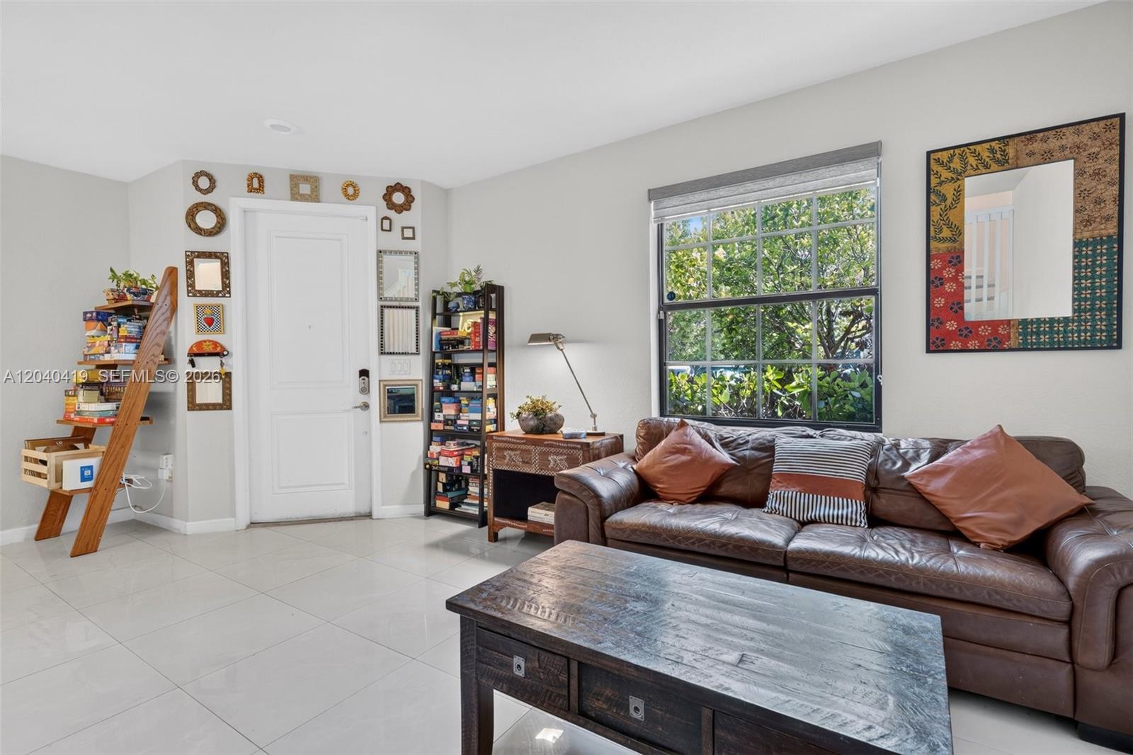Ver detalles 11418 3 / 3 1659 sq. ft. $ 2026-06-20 0 foto