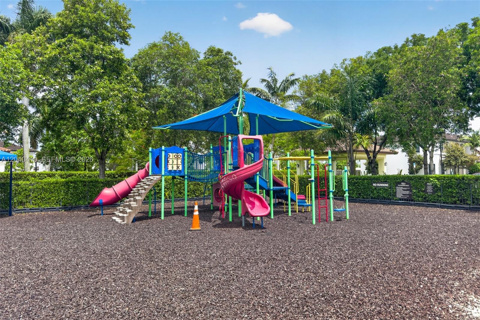 Ver detalles 11418 3 / 3 1659 sq. ft. $ 2026-06-20 0 foto