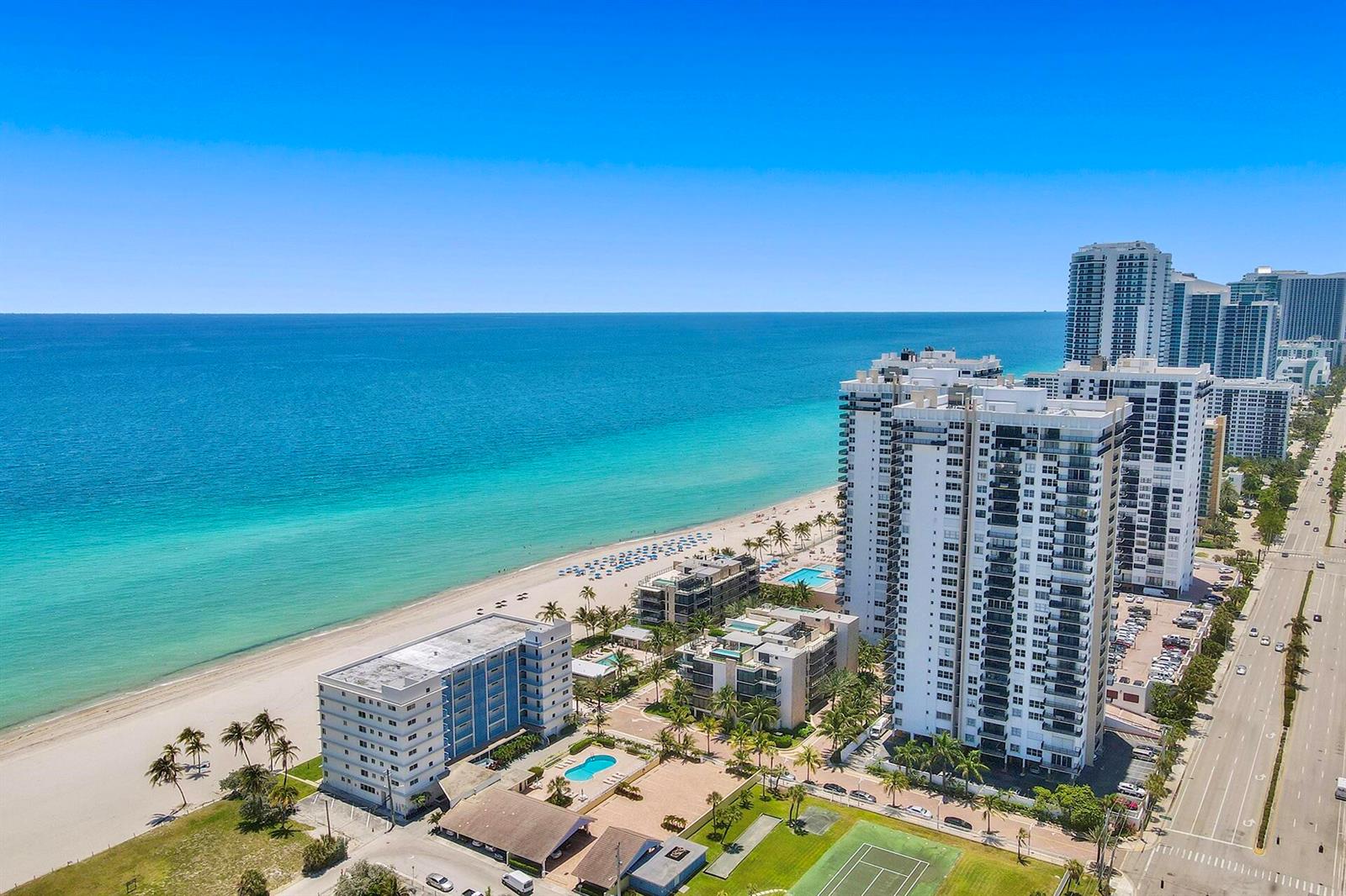 Photo of 2101 Ocean  #801, Hollywood, Florida, 33019 - Aerial. Quadomain