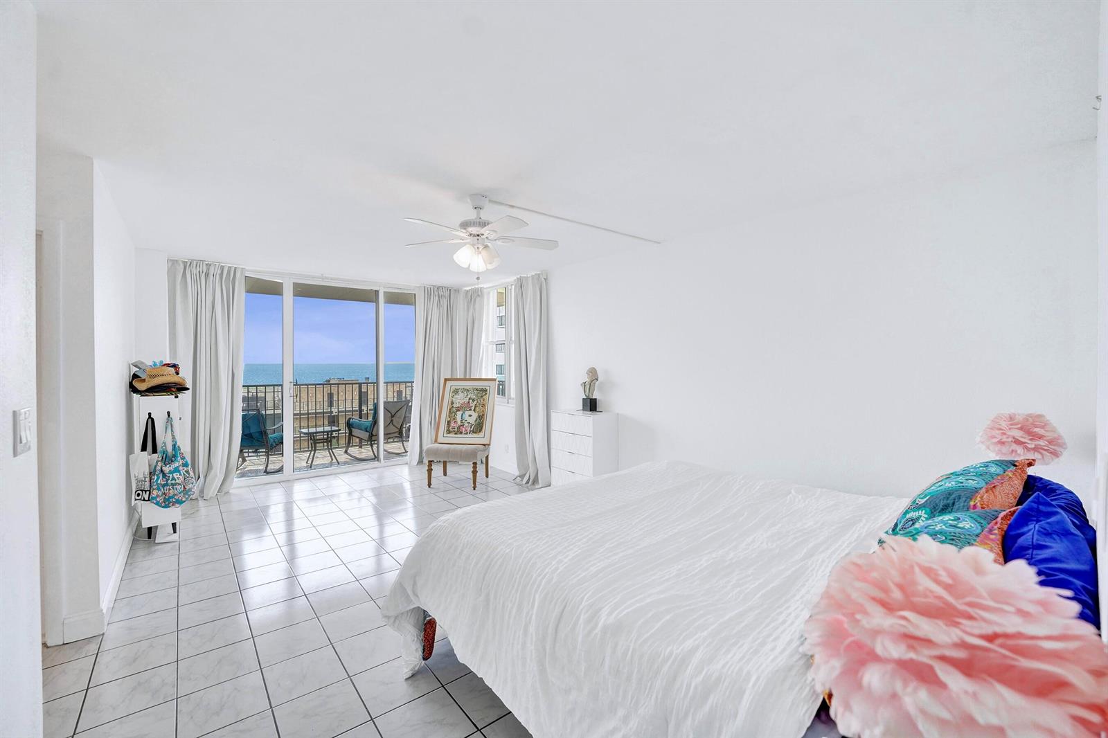 Photo of 2101 Ocean  #801, Hollywood, Florida, 33019 - Bedroom 1