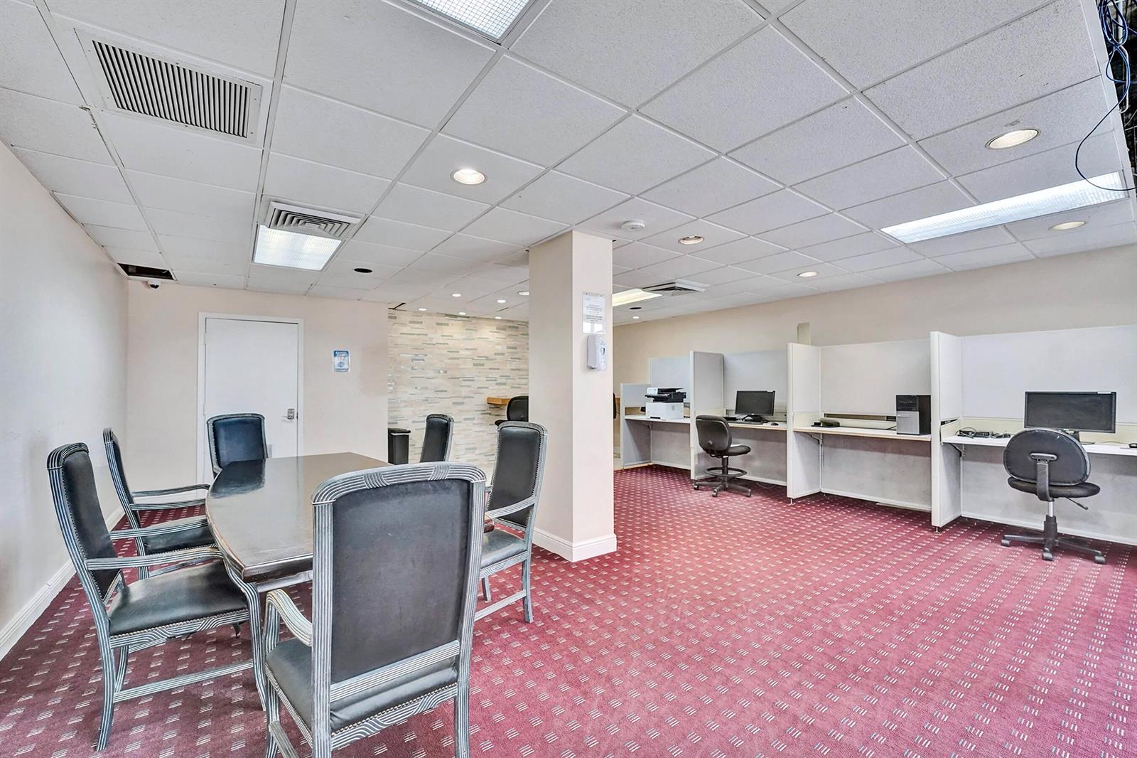 Photo of 2101 Ocean  #801, Hollywood, Florida, 33019 - Amenities. Business Center