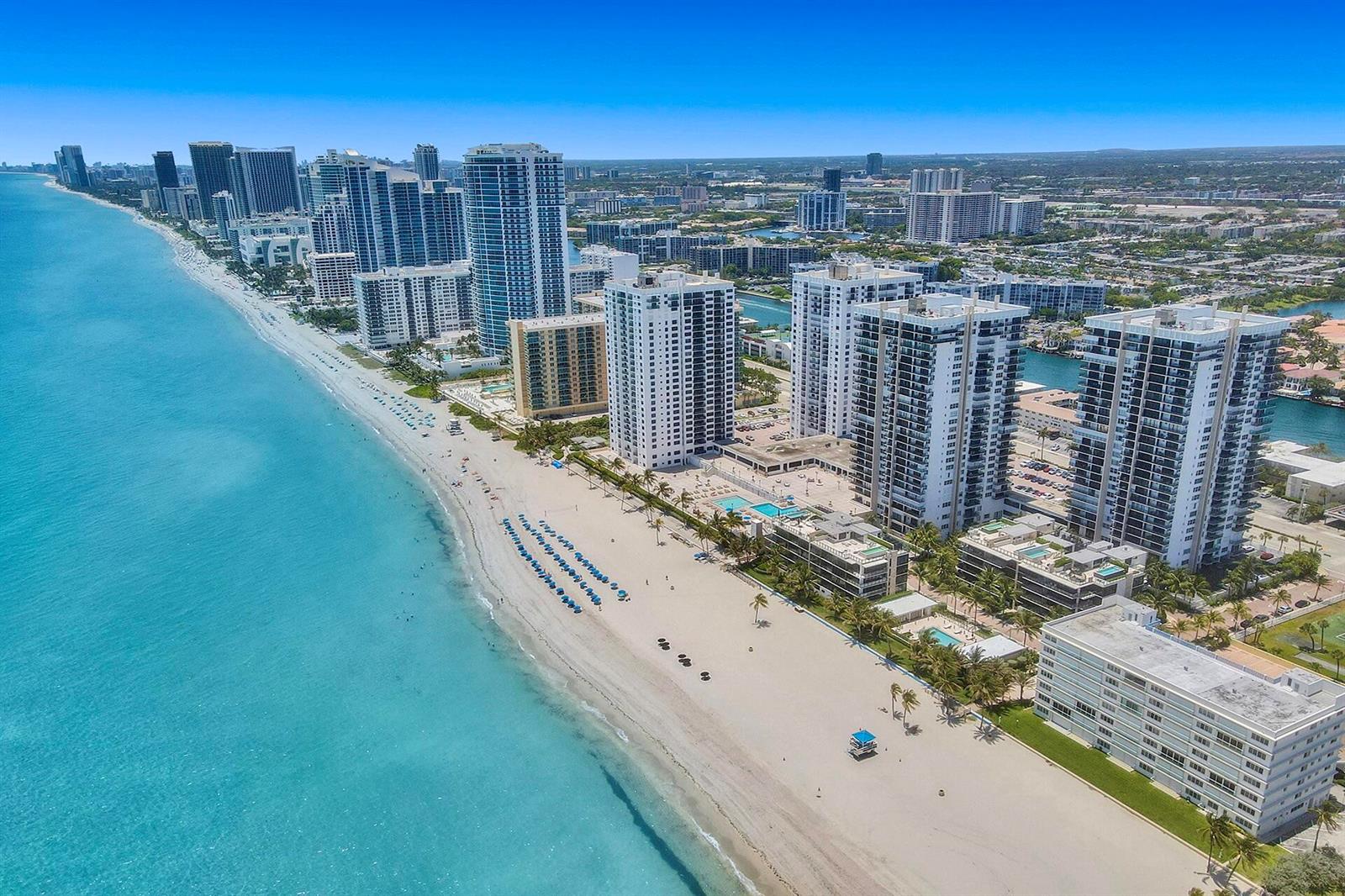 Photo of 2101 Ocean  #801, Hollywood, Florida, 33019 - Aerial. Quadomain