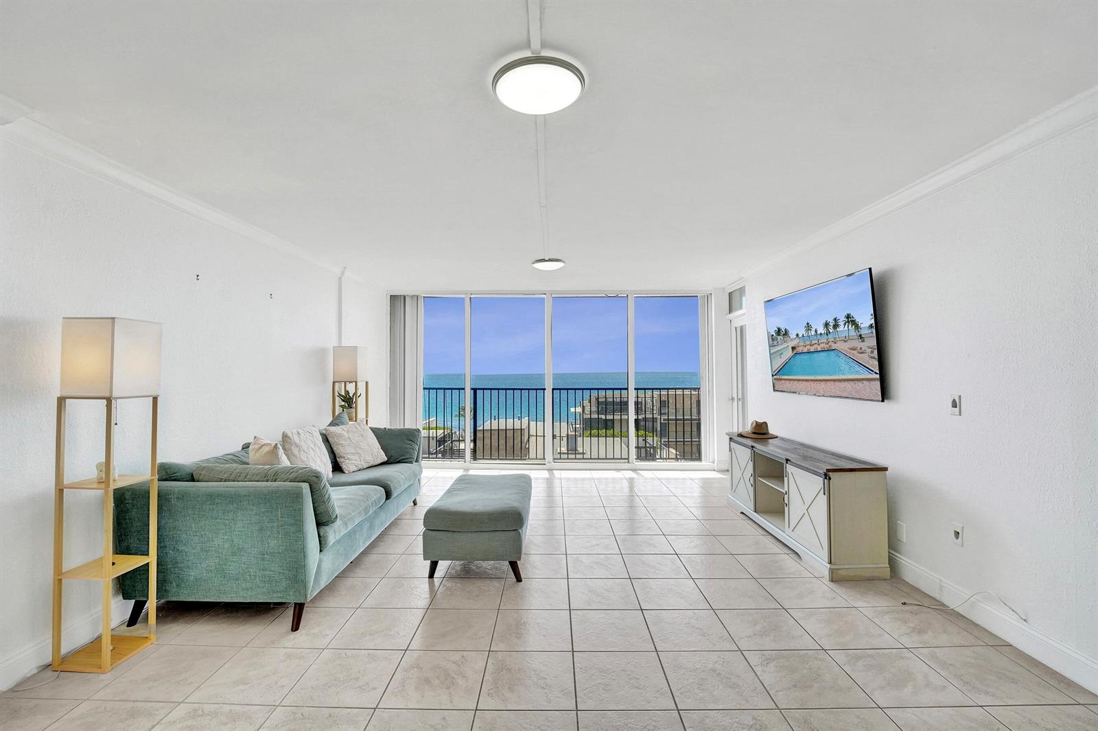 Photo of 2101 Ocean  #801, Hollywood, Florida, 33019 - Living Room