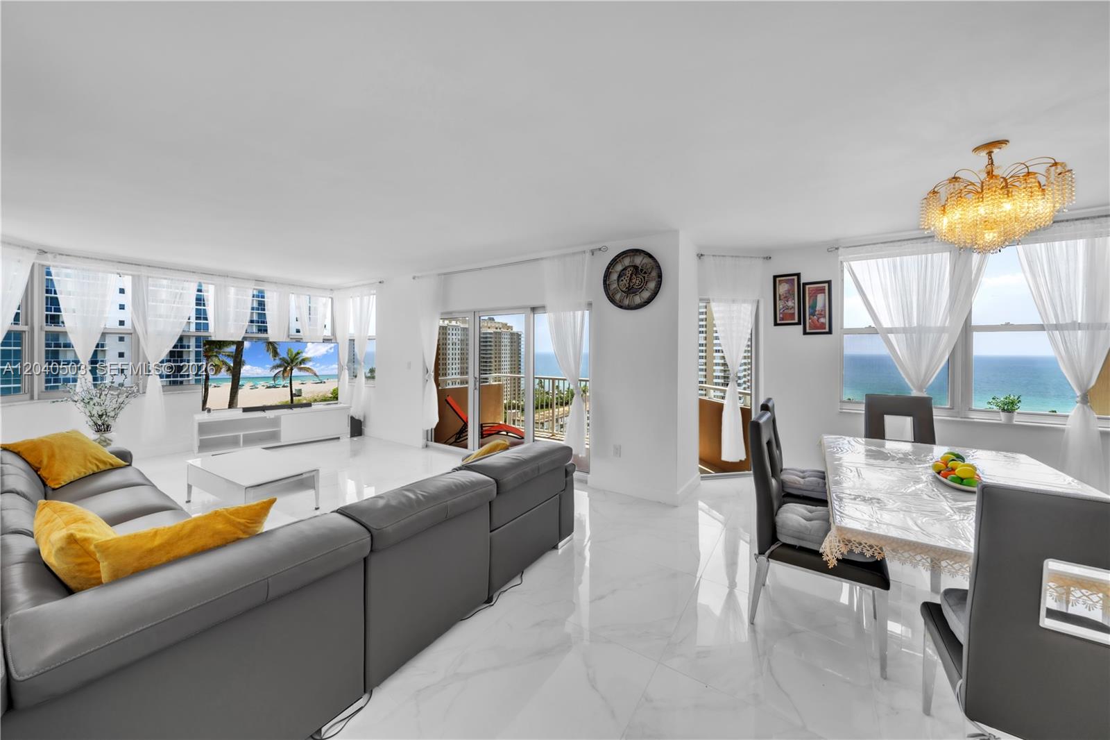 Ver detalles 14F(availabale now) 2 / 2 1275 sq. ft. $ 2026-06-28 0 foto