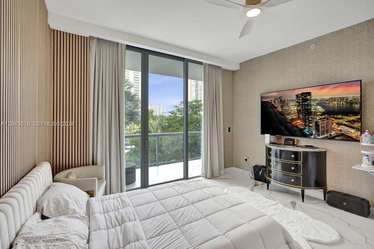 Photo of 3300 188th St  #210, Aventura, Florida, 33180 - 