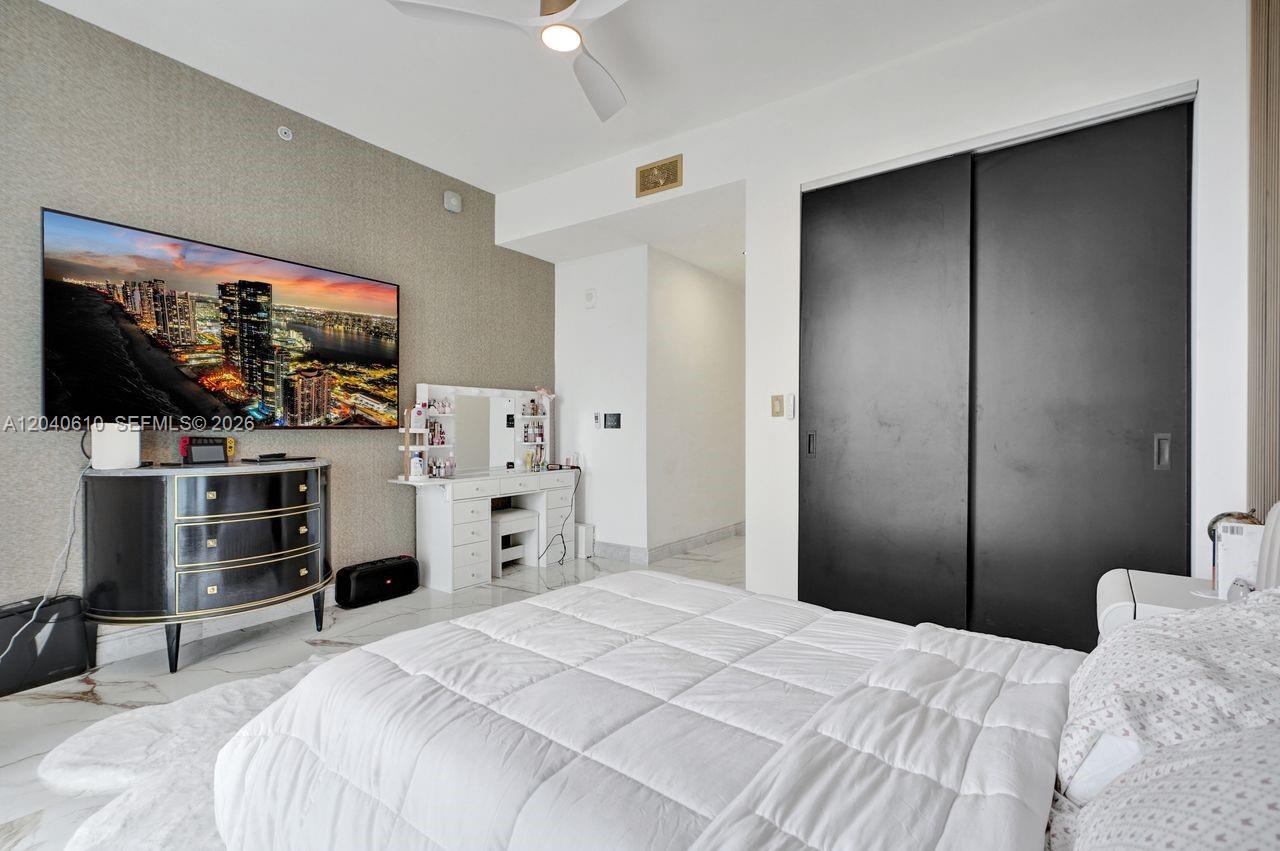 Photo of 3300 188th St  #210, Aventura, Florida, 33180 - 