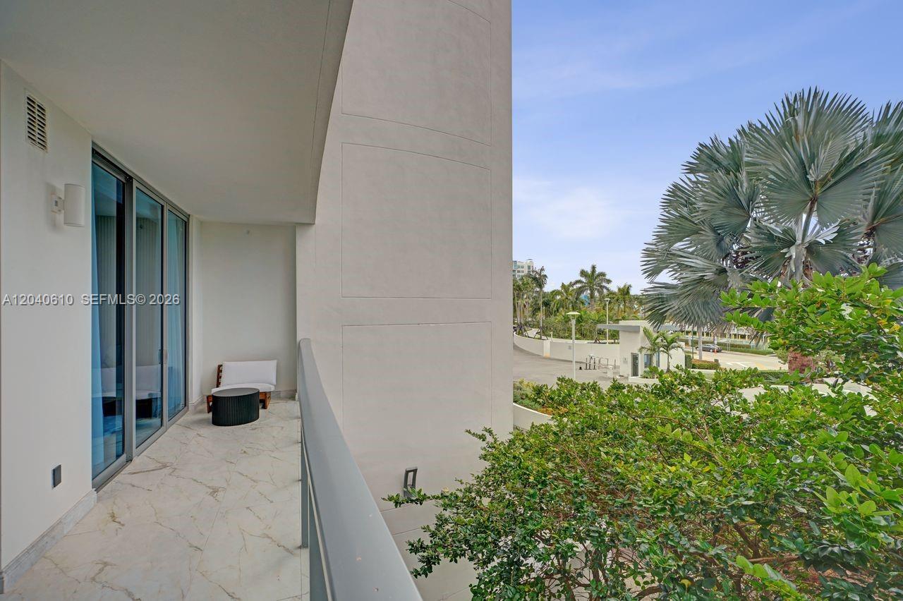 Photo of 3300 188th St  #210, Aventura, Florida, 33180 - 