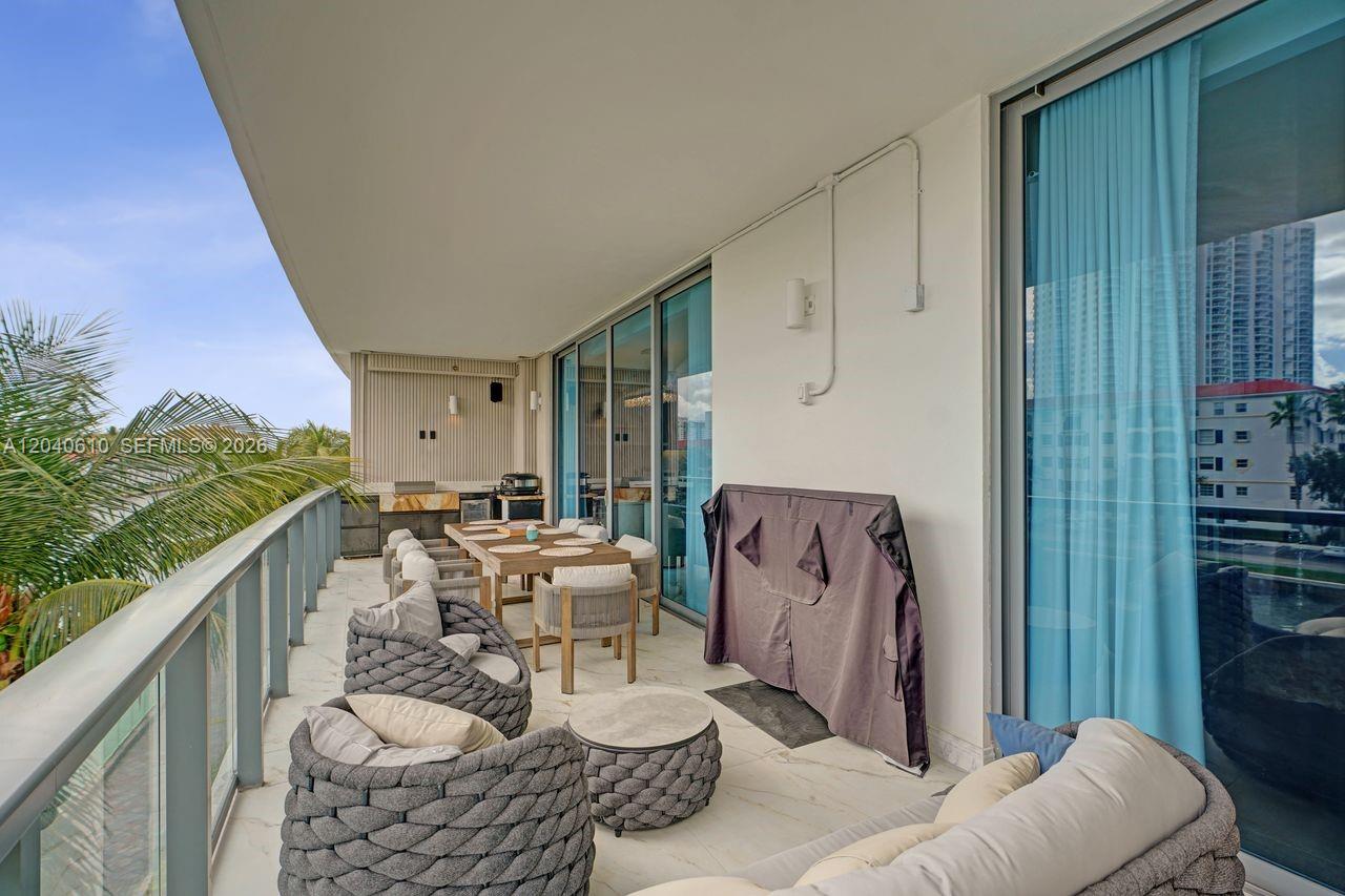 Photo of 3300 188th St  #210, Aventura, Florida, 33180 - 