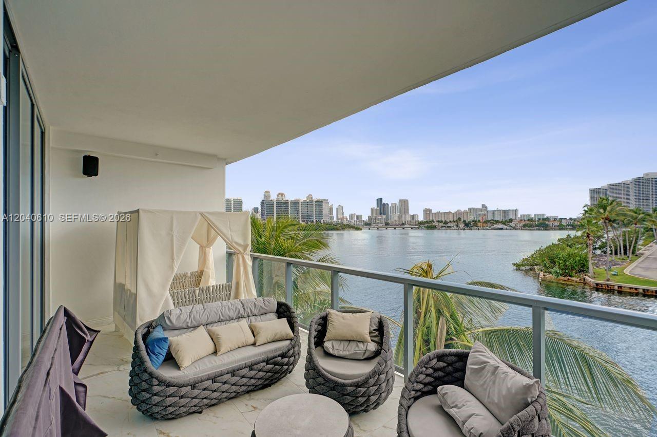 Photo of 3300 188th St  #210, Aventura, Florida, 33180 - 