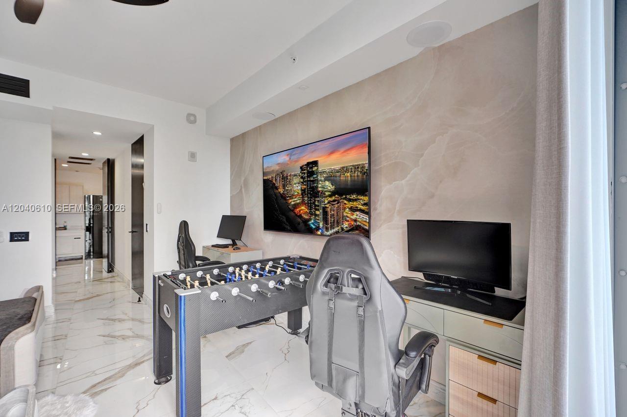 Photo of 3300 188th St  #210, Aventura, Florida, 33180 - 