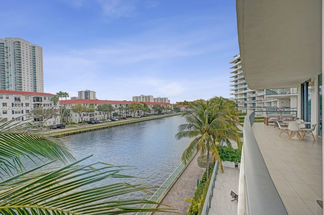 Photo of 3300 188th St  #210, Aventura, Florida, 33180 - 