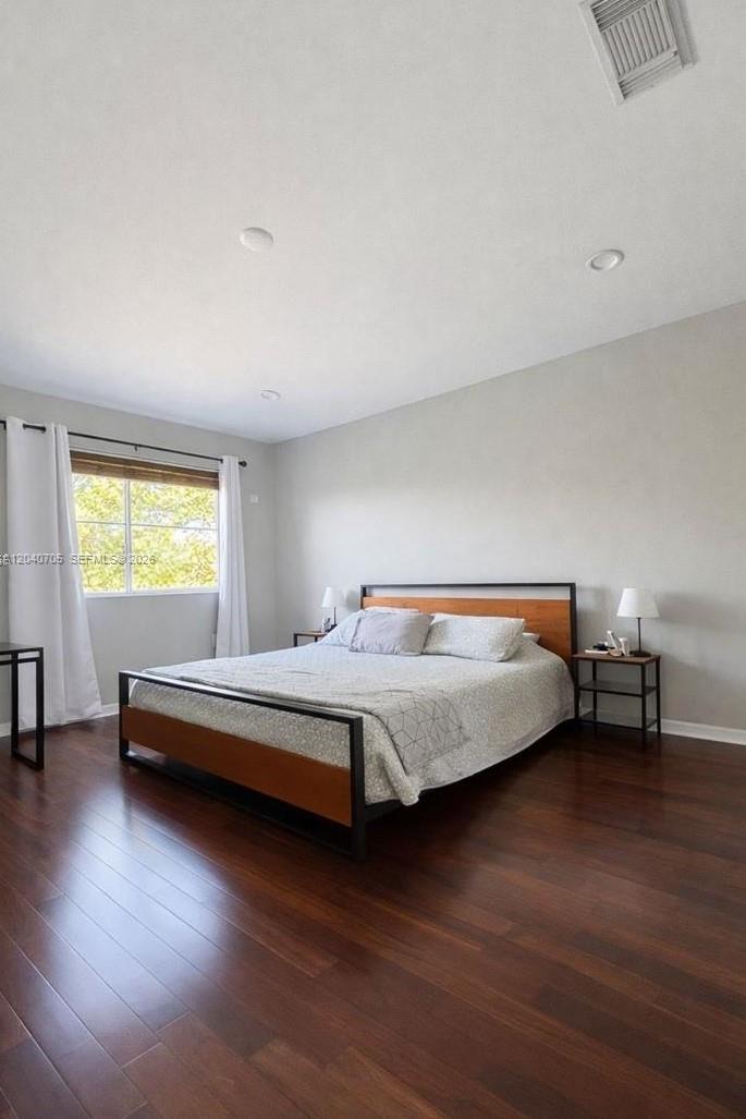 Photo of 1125 Butternut Ln (1125), Hollywood, Florida, 33019 - Master Bedroom