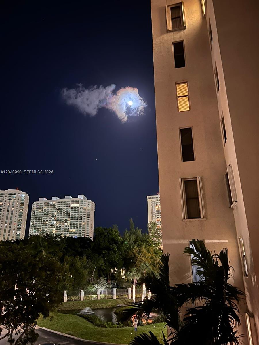 Photo of 18181 NE 31st ct  #305, Aventura, Florida, 33160 - 