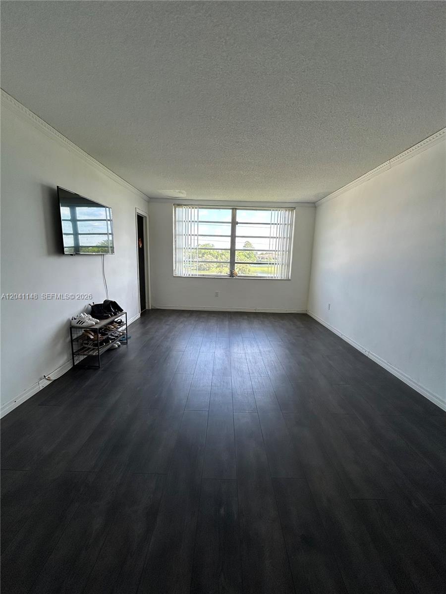 C401 2 / 2 1156 sq. ft. $ 2026-06-22 0 Photo