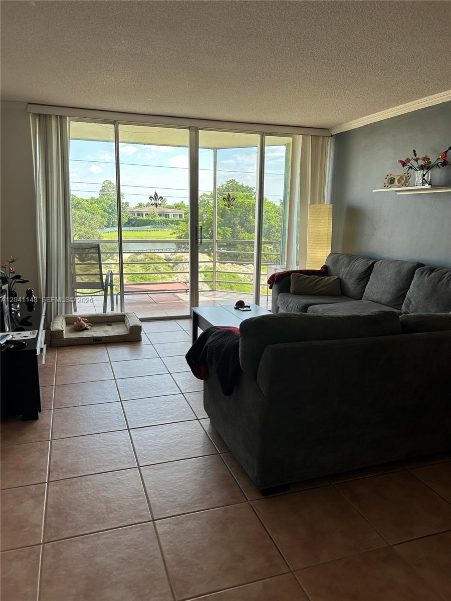 C401 2 / 2 1156 sq. ft. $ 2026-06-22 0 Photo