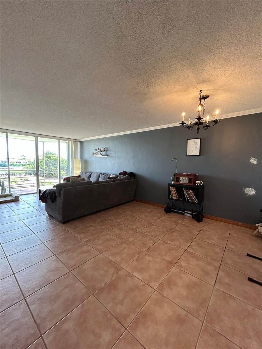 C401 2 / 2 1156 sq. ft. $ 2026-06-22 0 Photo
