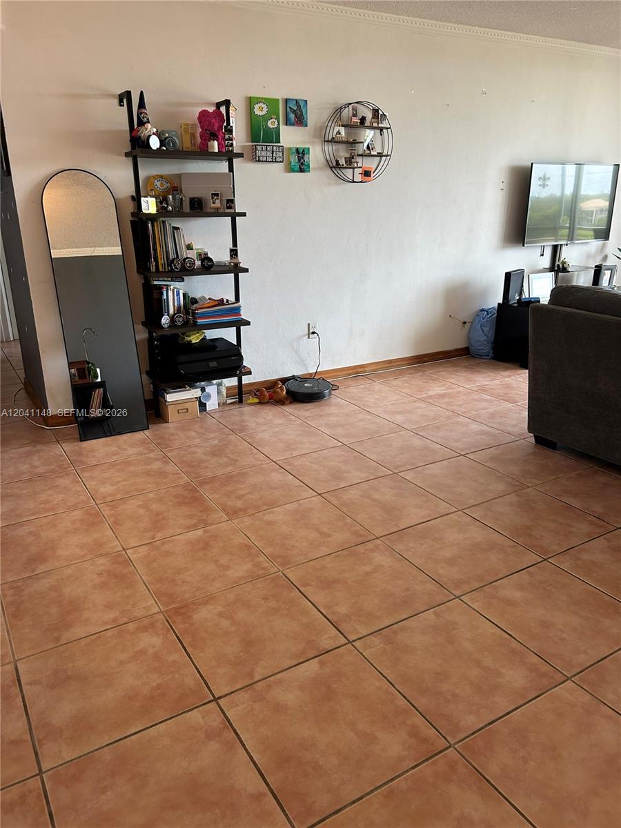 C401 2 / 2 1156 sq. ft. $ 2026-06-22 0 Photo