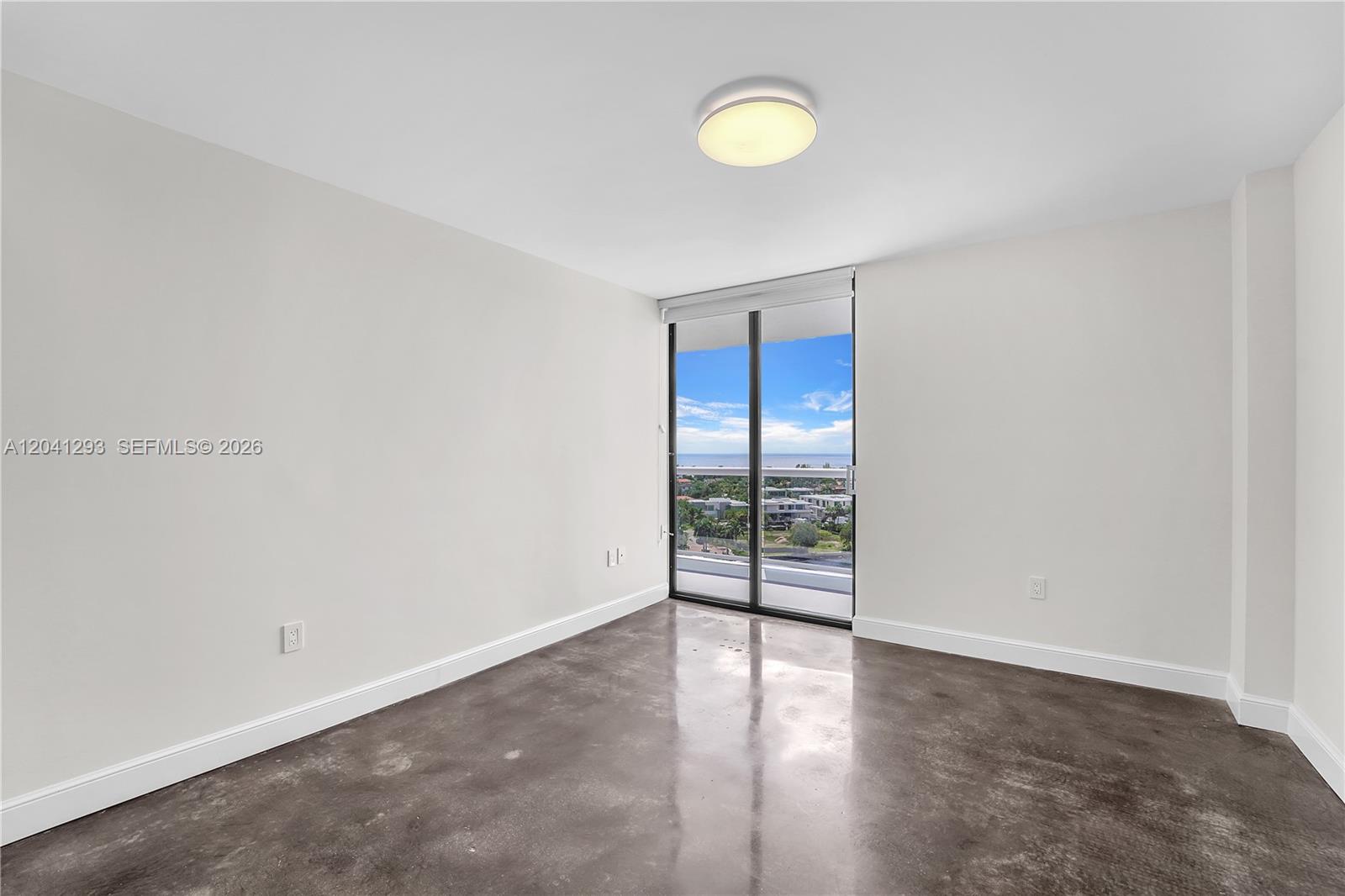 Photo of 20515 Country Club Dr  #1245, Aventura, Florida, 33180 - 