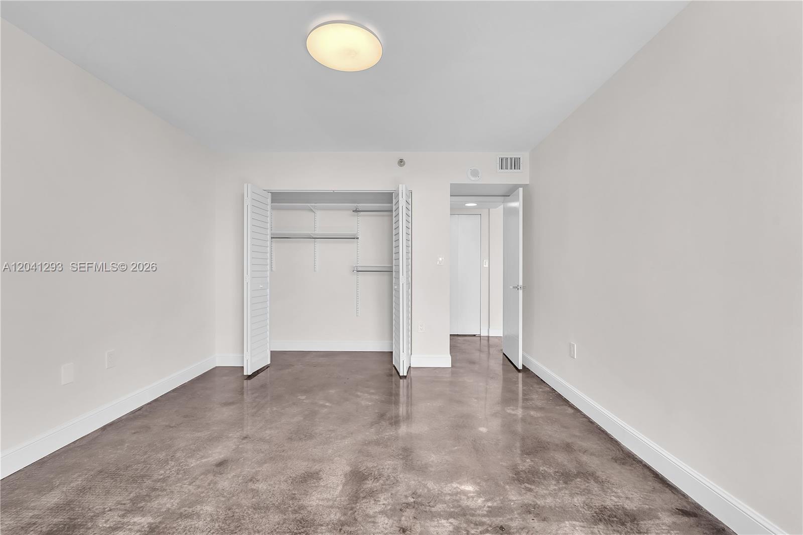 Photo of 20515 Country Club Dr  #1245, Aventura, Florida, 33180 - 