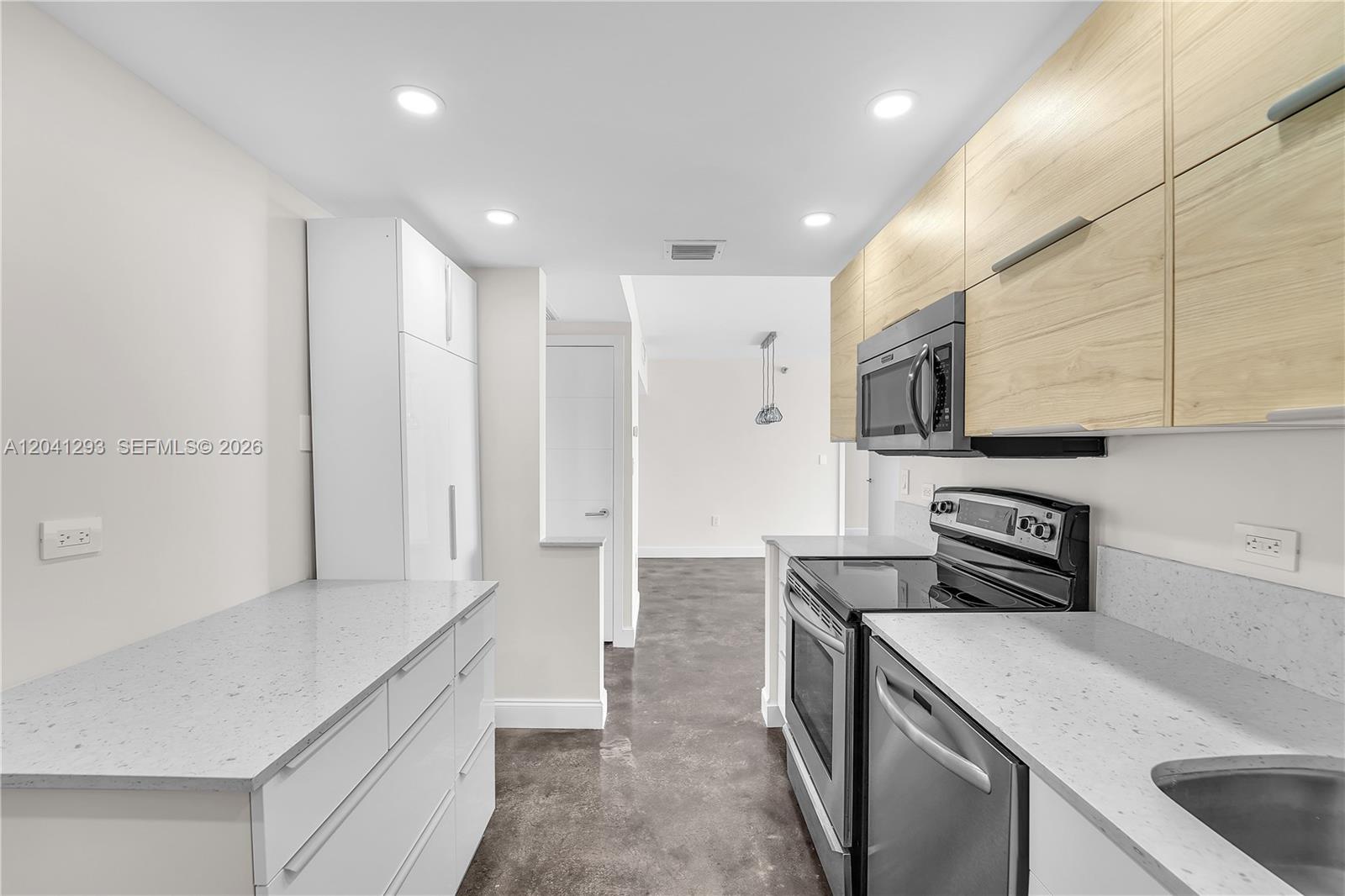 Photo of 20515 Country Club Dr  #1245, Aventura, Florida, 33180 - 