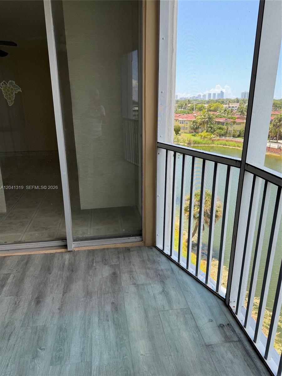 627-4 2 / 2 1317 sq. ft. $ 2026-06-24 0 Photo