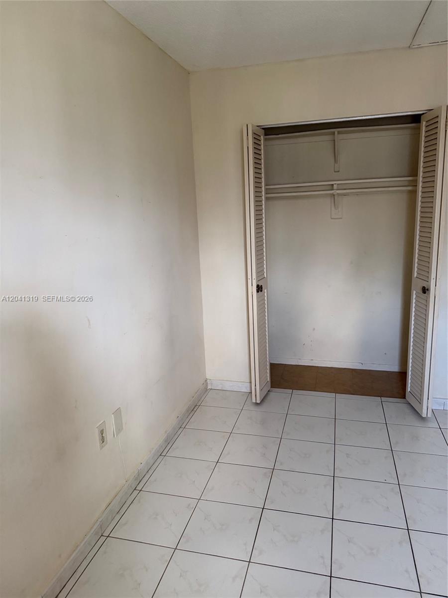 627-4 2 / 2 1317 sq. ft. $ 2026-06-24 0 Photo