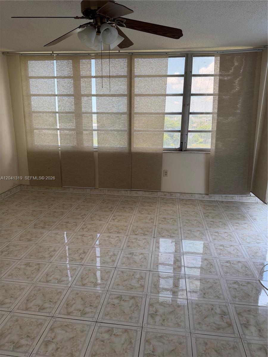 627-4 2 / 2 1317 sq. ft. $ 2026-06-24 0 Photo