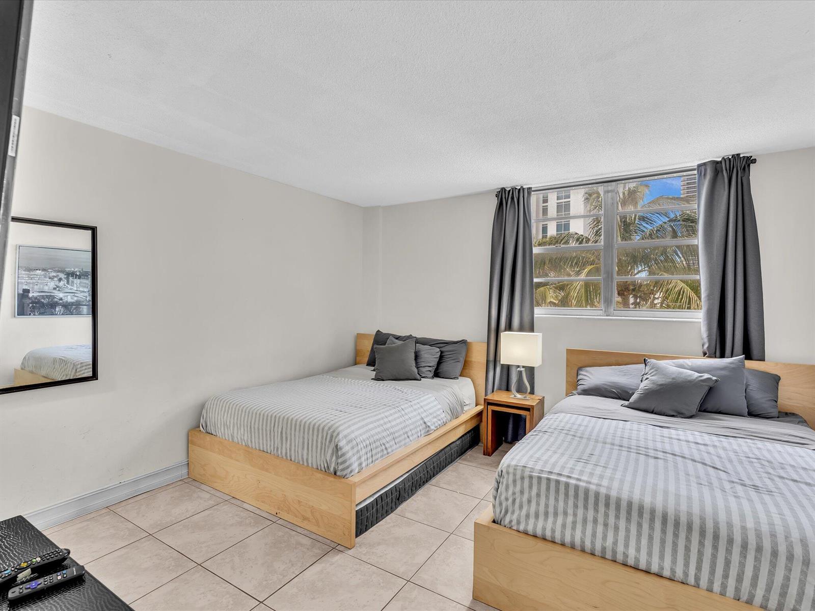 Photo of 3901 Ocean  #3j, Hollywood, Florida, 33019 - 28-FPP00336