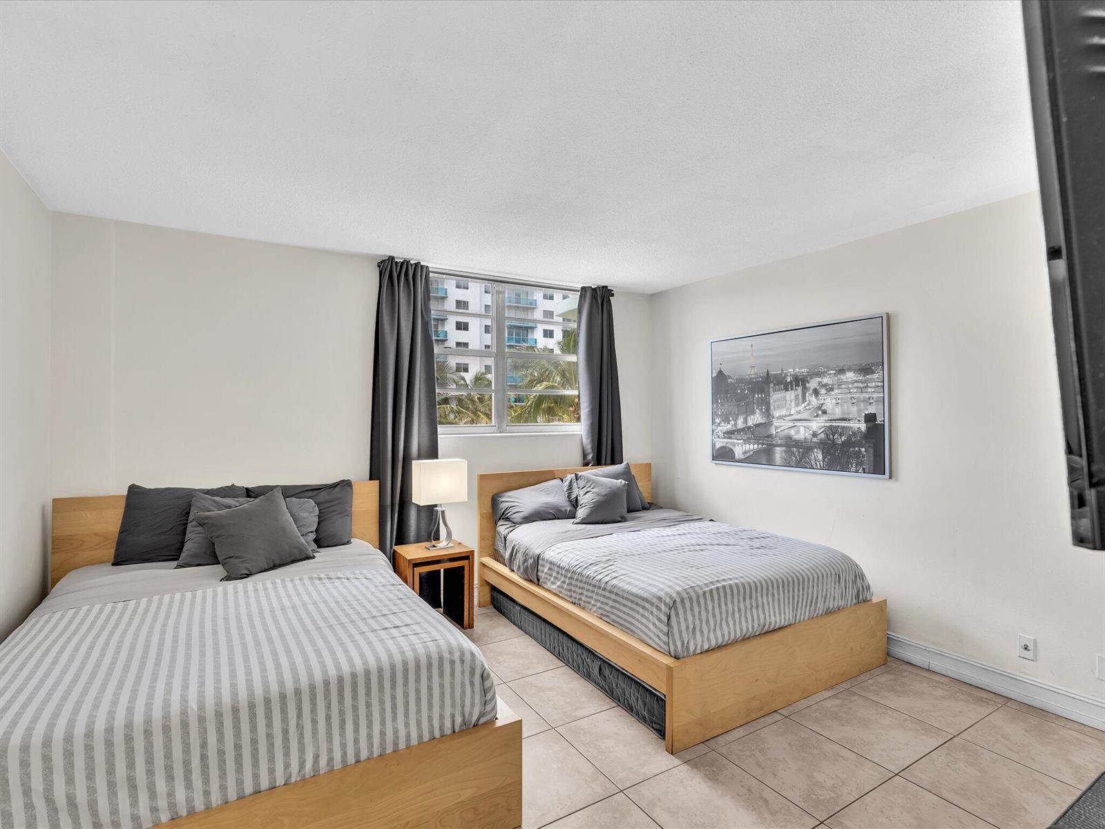 Photo of 3901 Ocean  #3j, Hollywood, Florida, 33019 - 29-FPP00341