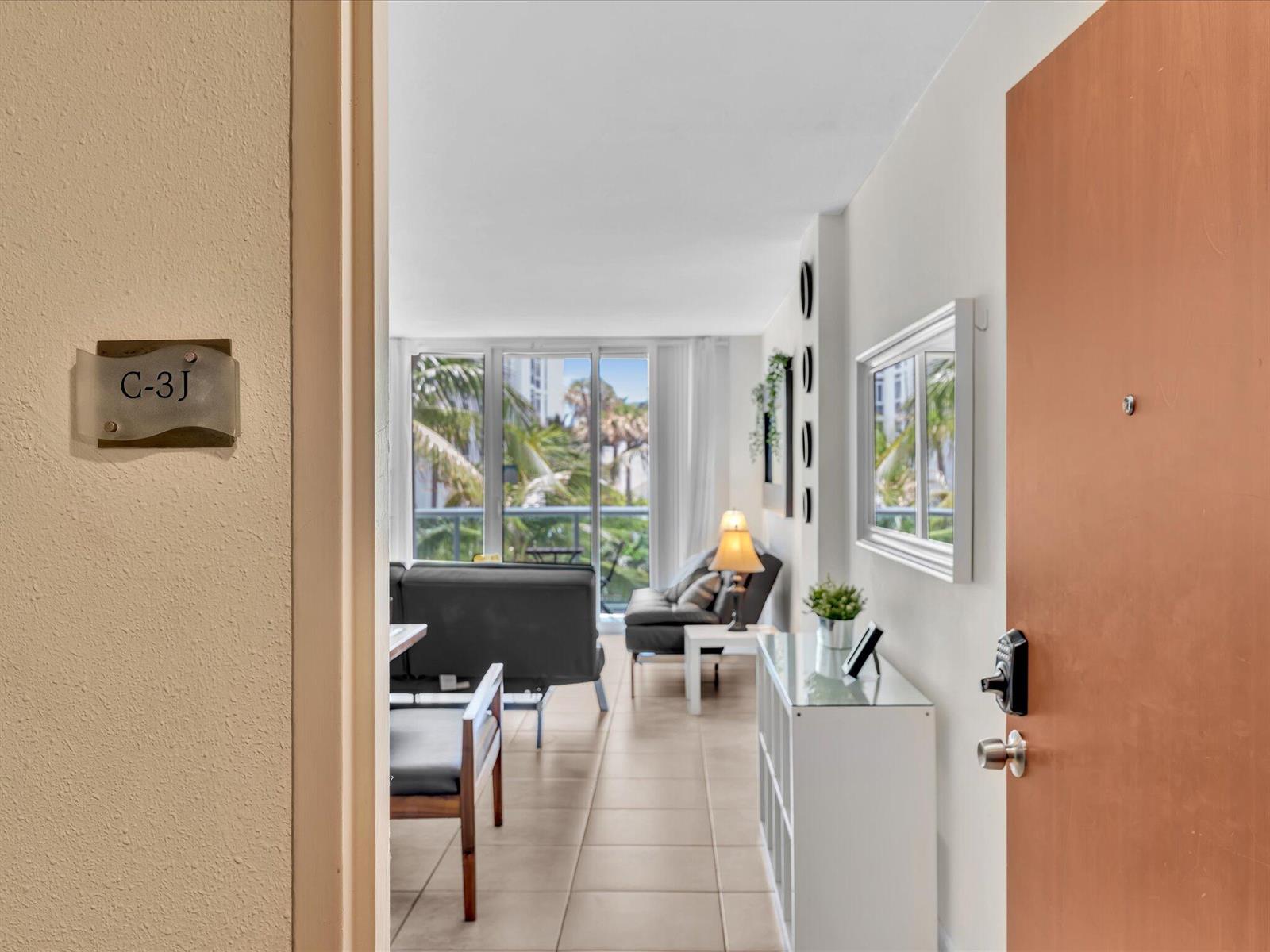 Photo of 3901 Ocean  #3j, Hollywood, Florida, 33019 - 03-FPP00211