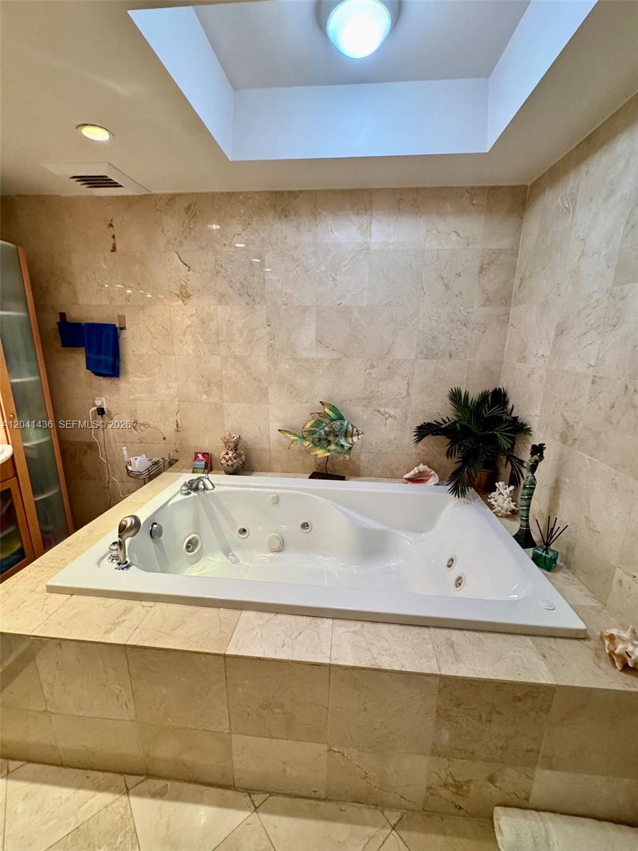 Photo of 19500 Turnberry Way  #15F, Aventura, Florida, 33180 - 
