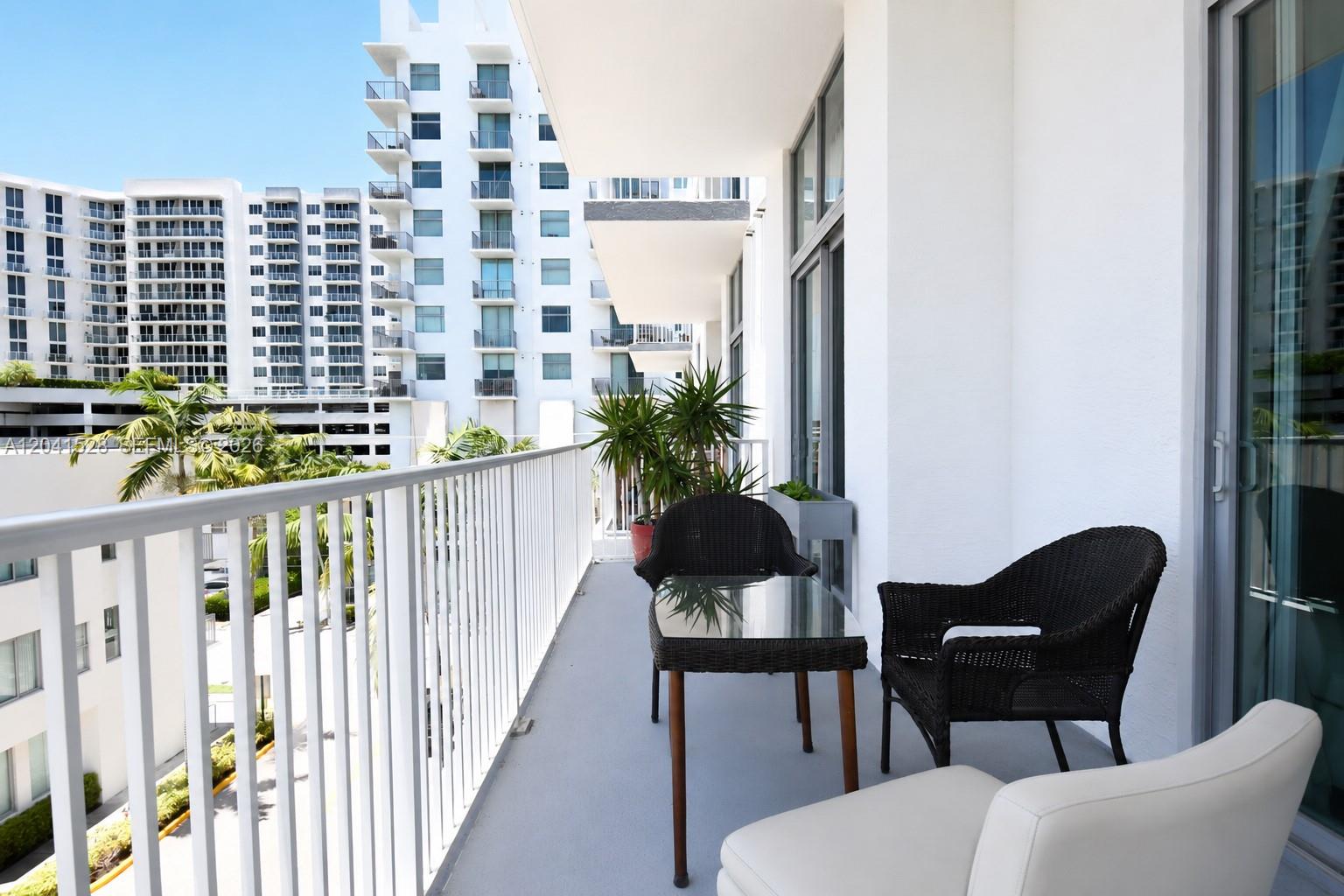 Photo of 2100 Van Buren St  #421, Hollywood, Florida, 33020 - 