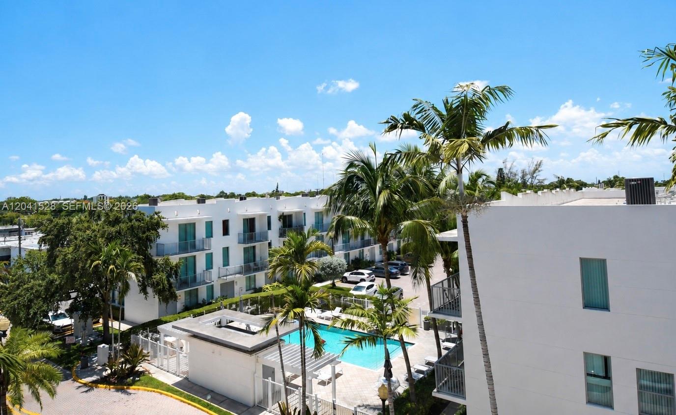 Photo of 2100 Van Buren St  #421, Hollywood, Florida, 33020 - 