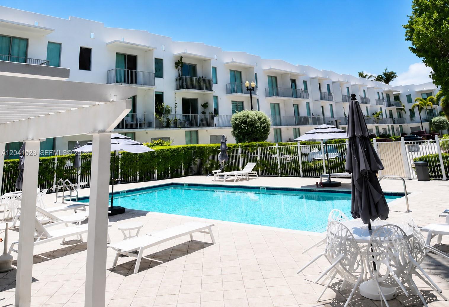 Photo of 2100 Van Buren St  #421, Hollywood, Florida, 33020 - 