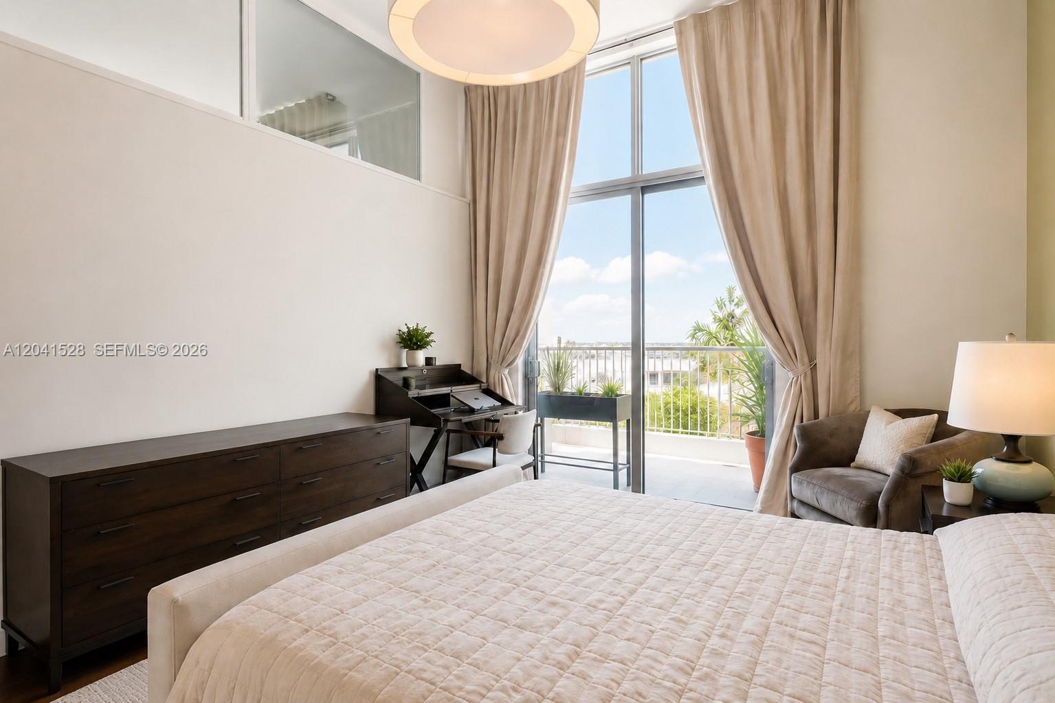 Photo of 2100 Van Buren St  #421, Hollywood, Florida, 33020 - 